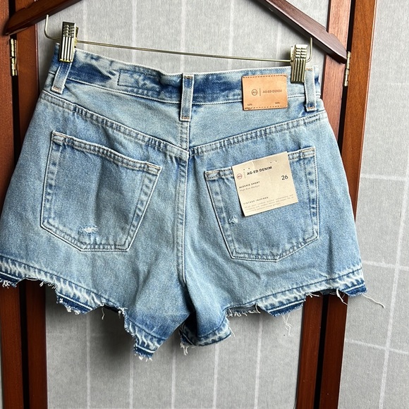 AG Adriano Goldschmied Alexxis Aged Denim Jean High Rise Wedgie Shorts 2… - Picture 4 of 10